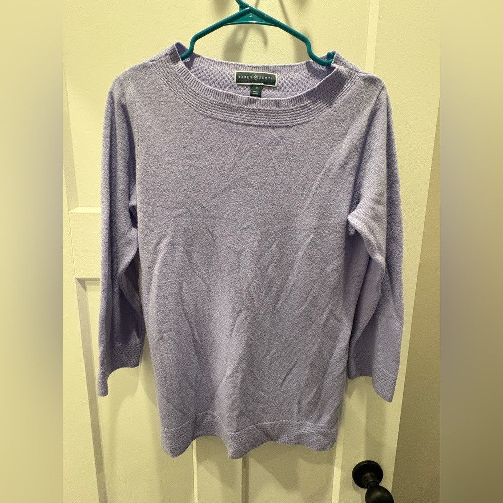 Scott Women's Light Purple Crew Neck Sweater